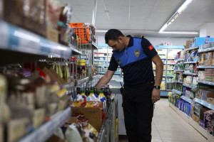 Kapaklı Belediyesi Zabıta Müdürlüğü Zincir Marketleri Denetledi